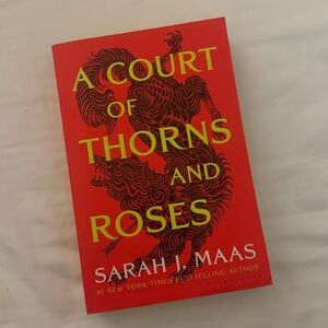 ACOTAR Series book 1 A Court of Thorns and Roses